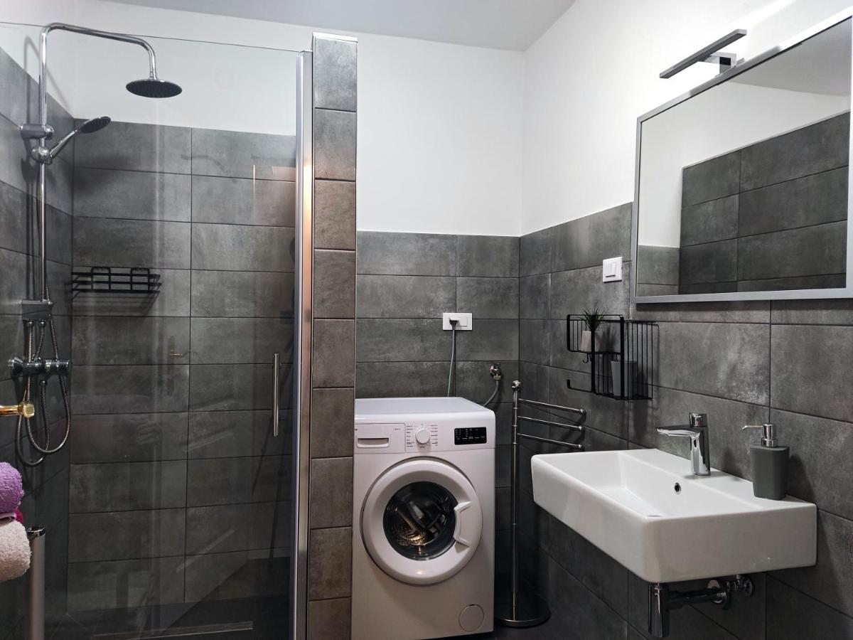 Apartment Rosa 1 โรวีน ภายนอก รูปภาพ