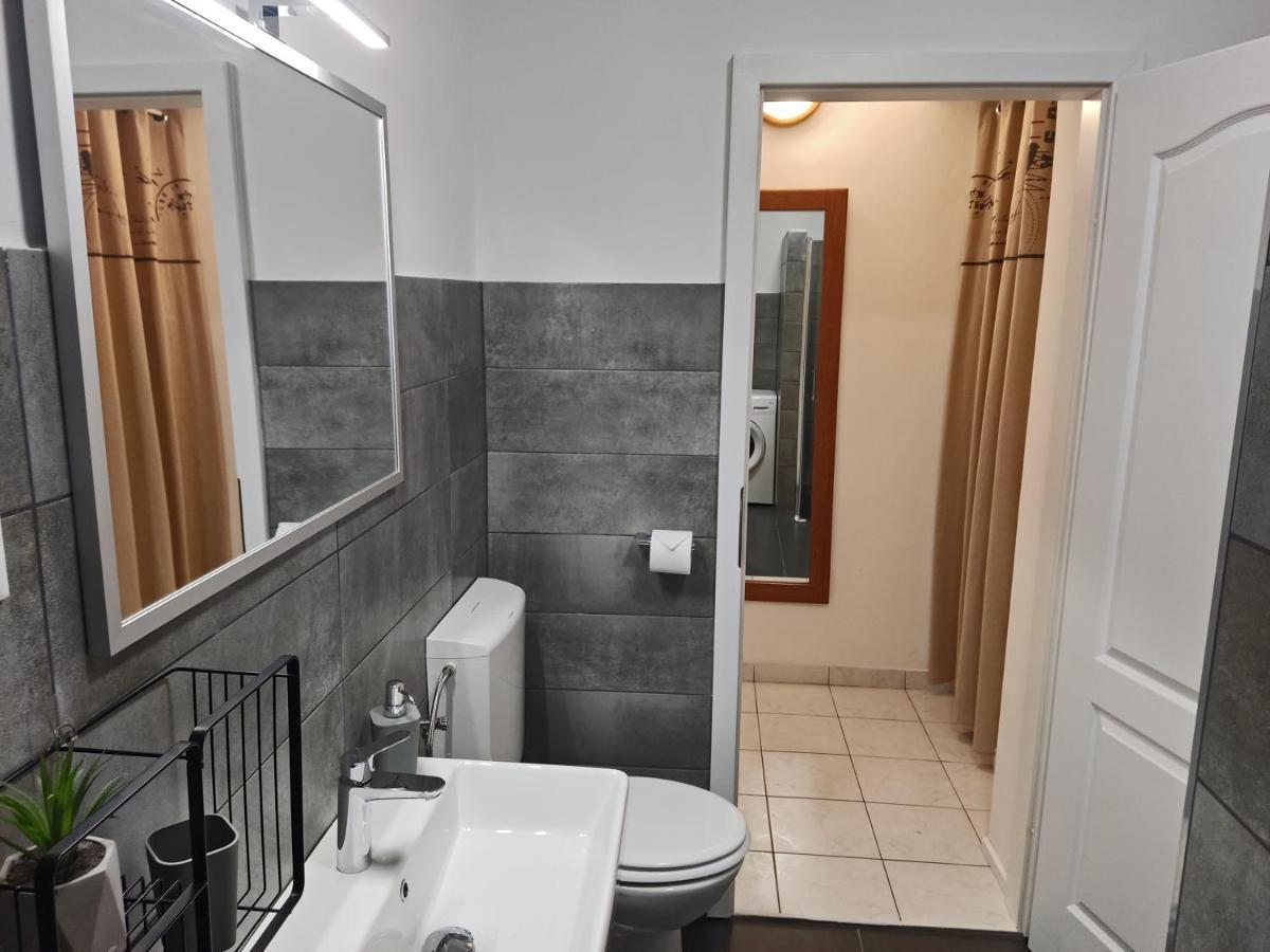 Apartment Rosa 1 โรวีน ภายนอก รูปภาพ